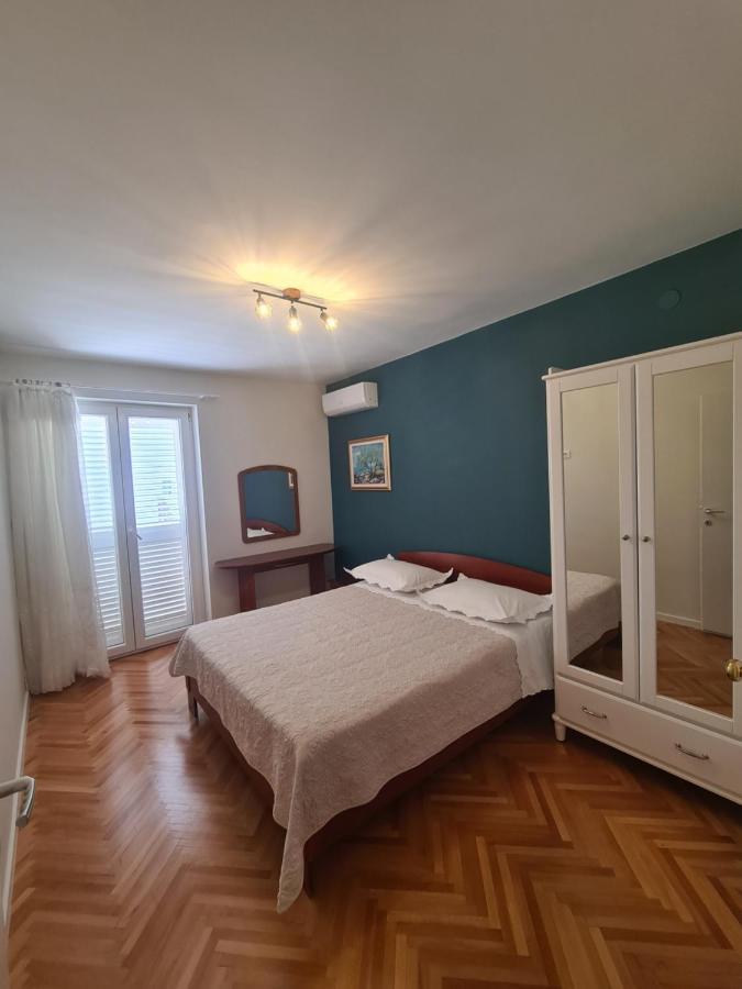 Apartment Nena & Petar Makarska Exterior photo