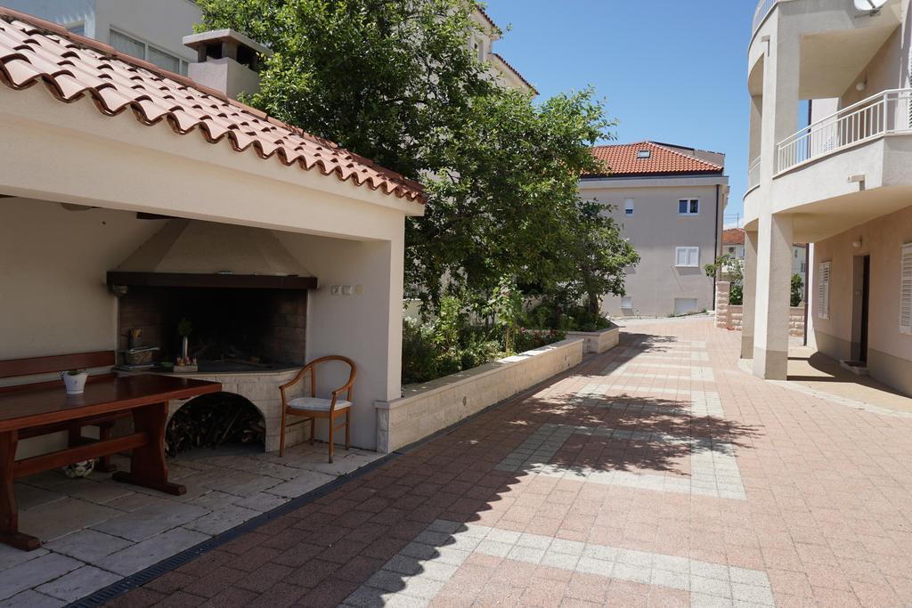 Apartment Nena & Petar Makarska Exterior photo