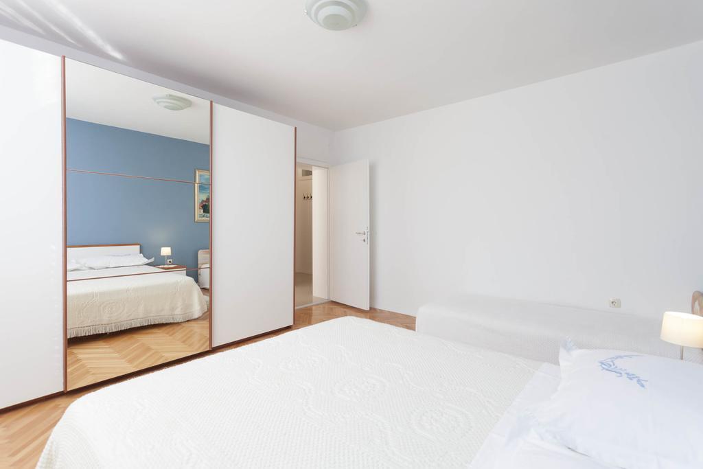 Apartment Nena & Petar Makarska Exterior photo