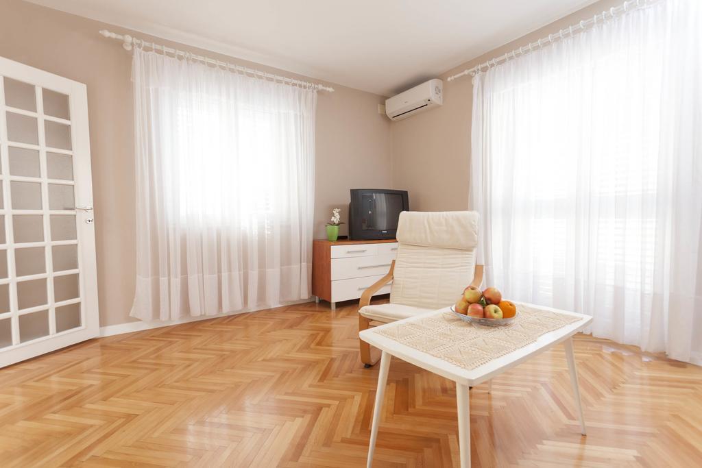 Apartment Nena & Petar Makarska Exterior photo